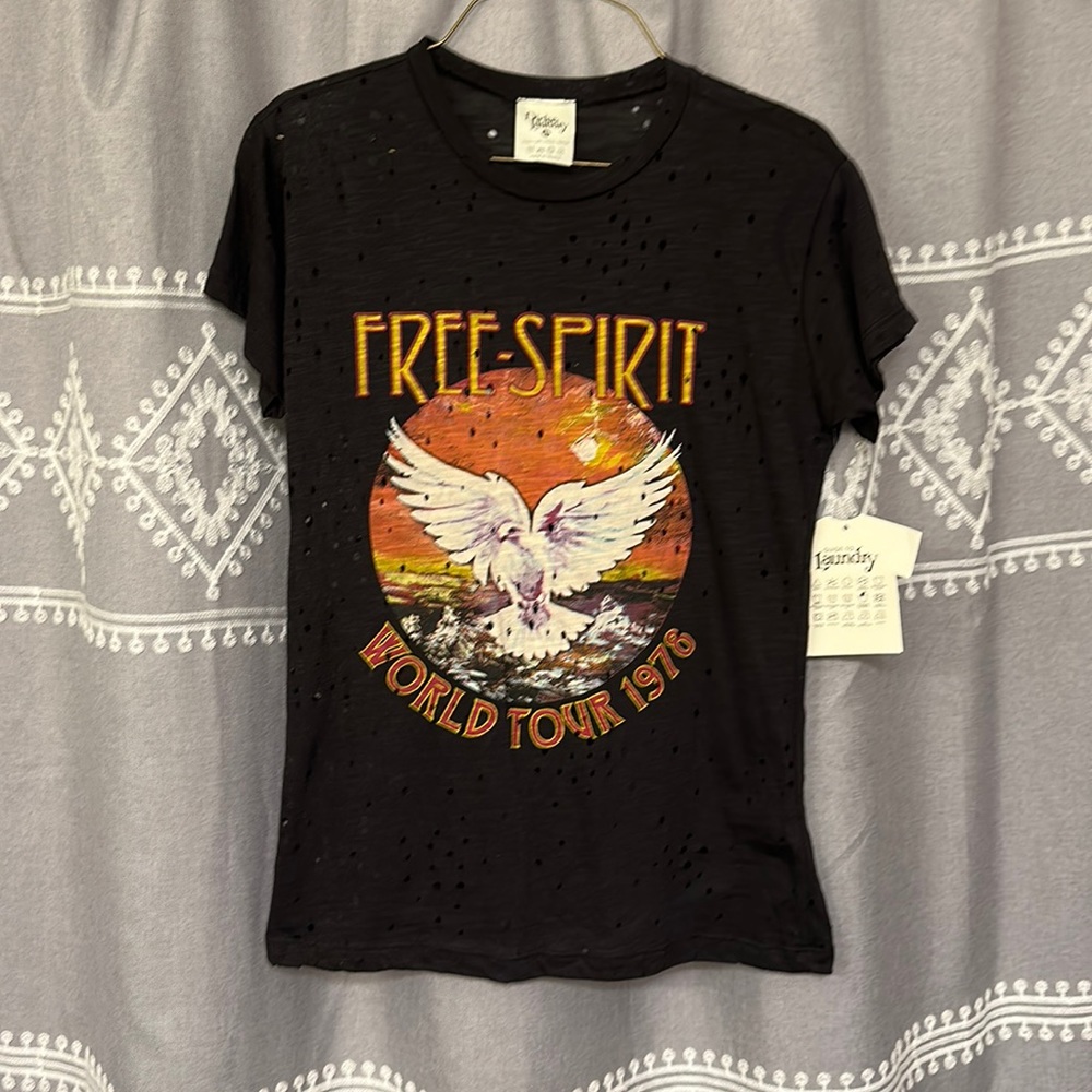 Black tee with holes XS